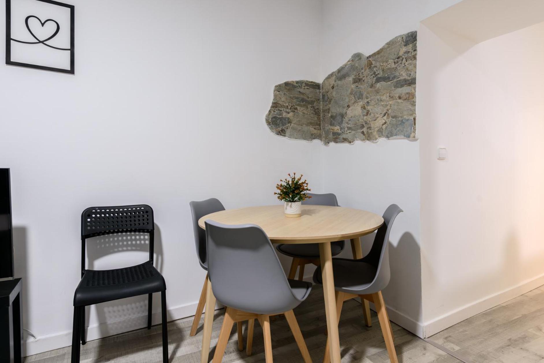 Moderno Y Centrico En El Vibrante Lavapies Apartamento